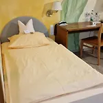 Hotel Hotel-garni Goldener Schwan 3*