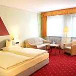 Hotel Hotel-garni Goldener Schwan 3*