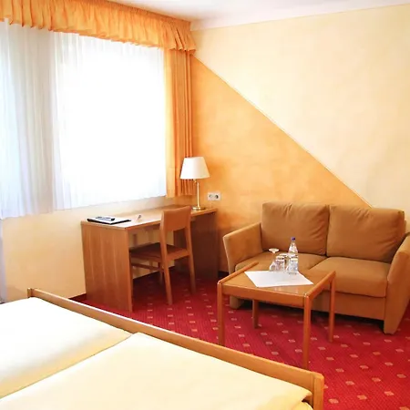 Hotell Hotel-garni Goldener Schwan