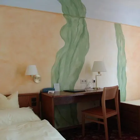 Hotel-garni Goldener Schwan Hotell