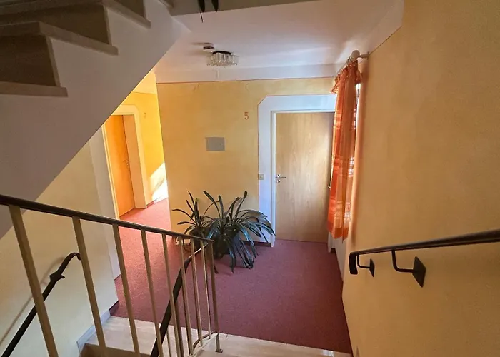Hotel-garni Goldener Schwan מלון