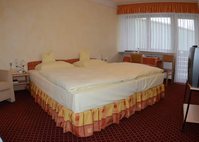 Hotel-garni Goldener Schwan באד וינדסהיים