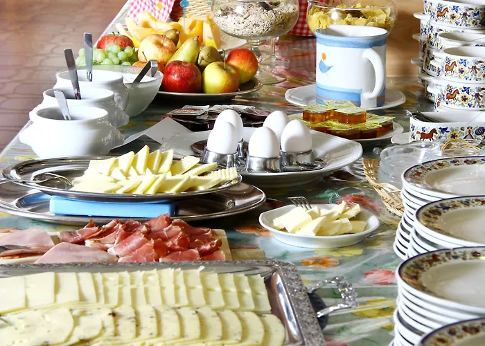 מלון Hotel-garni Goldener Schwan